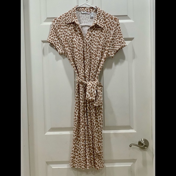 Isaac Mizrahi Animal Print Shirt Dress New  Small - Picture 2 of 5